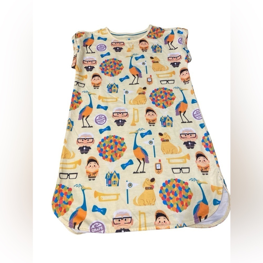 Disney sleep shirt from movie UP
A/25